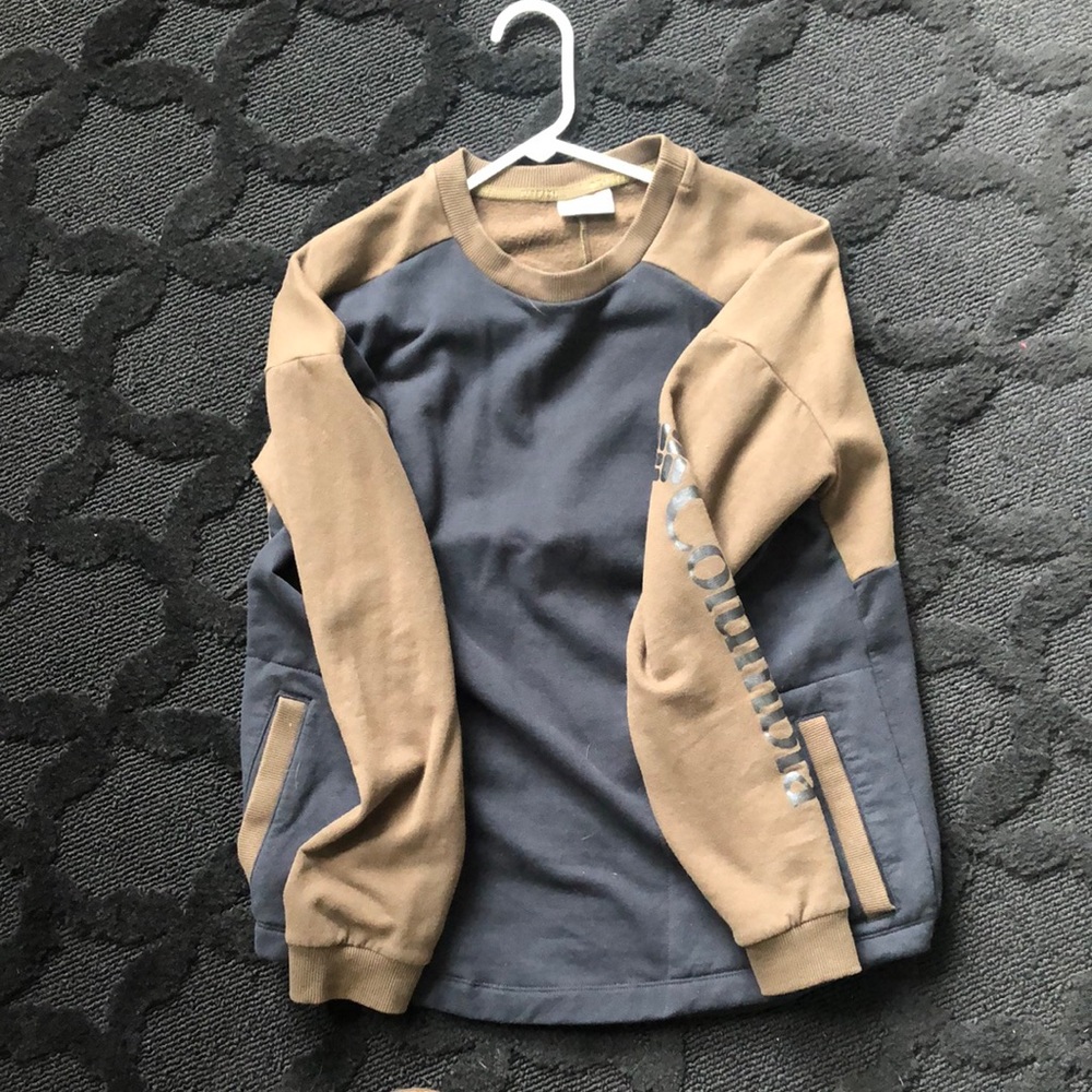 Columbia crew neck